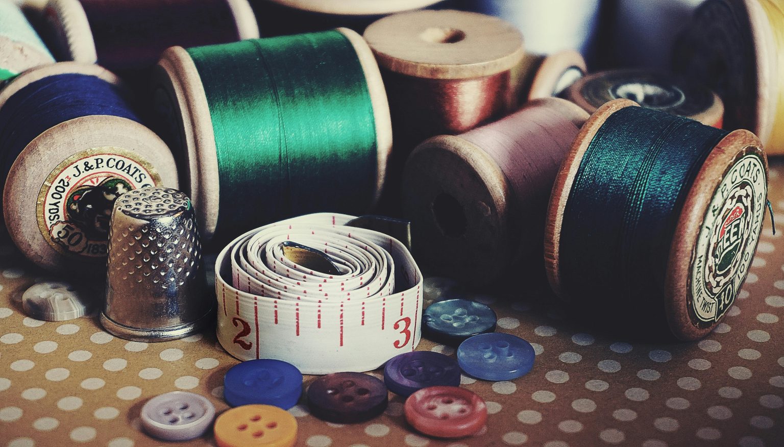 bobines boutons et mètre: accessoires couture